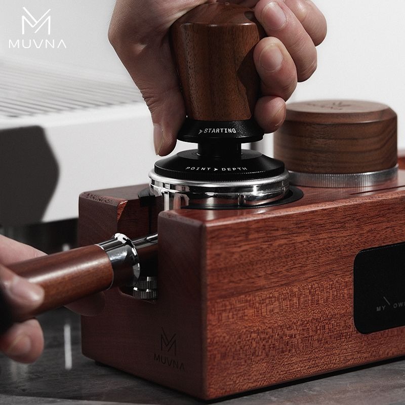 MUVNAコーヒータンパーステーション木製ポルタフィルターホ - Portafilter 58Mm のレビューと価格